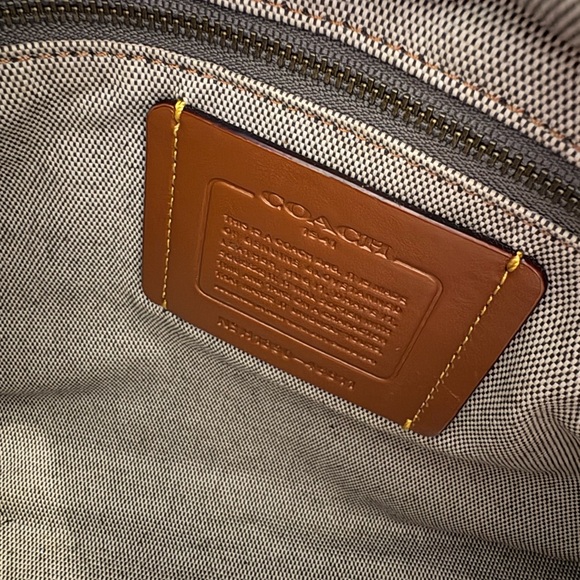 Coach 1941 Rogue 30 Pyramid Eye - Picture 12 of 13